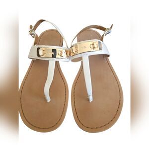 Coach Gracie Sandles